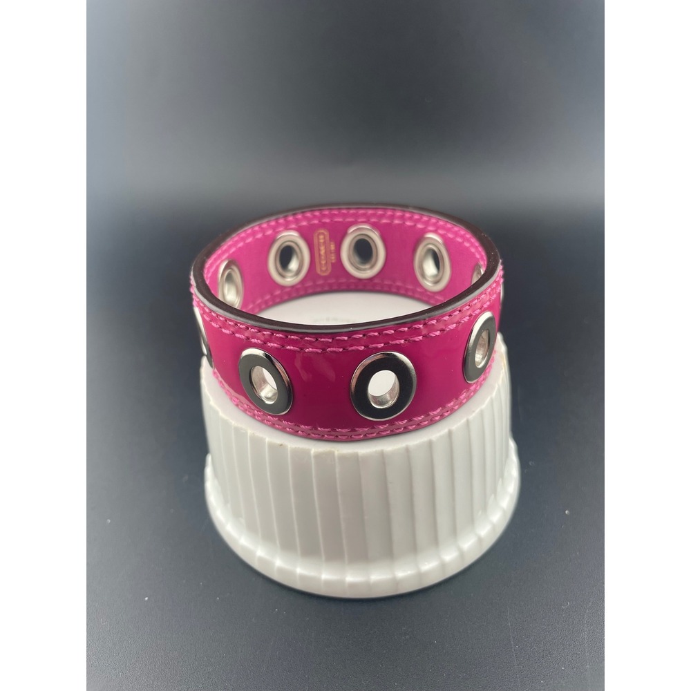 Coach Y2K Hot Pink Patent Leather Grommet Bangle Wide 1" Statement Bracelet vtg - Picture 5 of 10